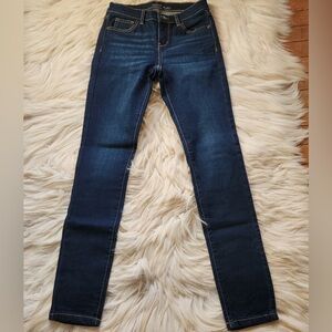 New York & Company “Legging” Skinny Jeans